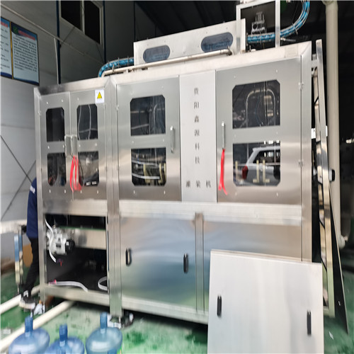 黔西南灌装机的关键结构与工作流程