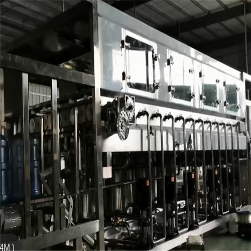 黔西南桶装水生产设备自动化升级，推动饮用水行业标准化生产